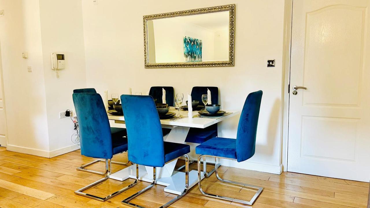Sunshine Place St. Albans Apartment *